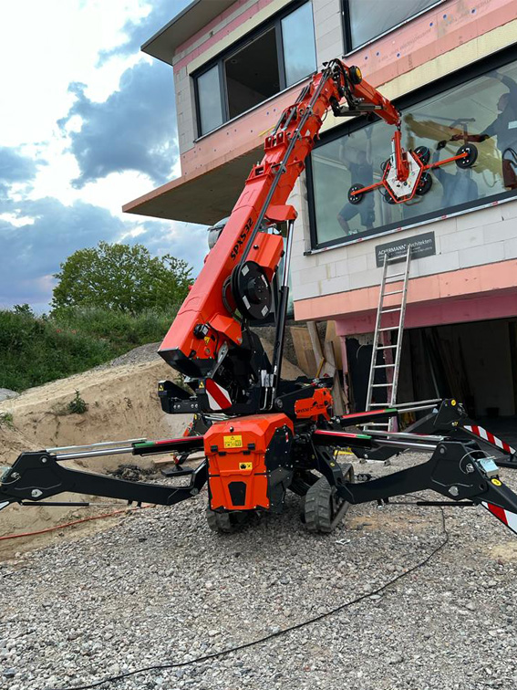 Positionierung von schweren Scheiben im Rohbau